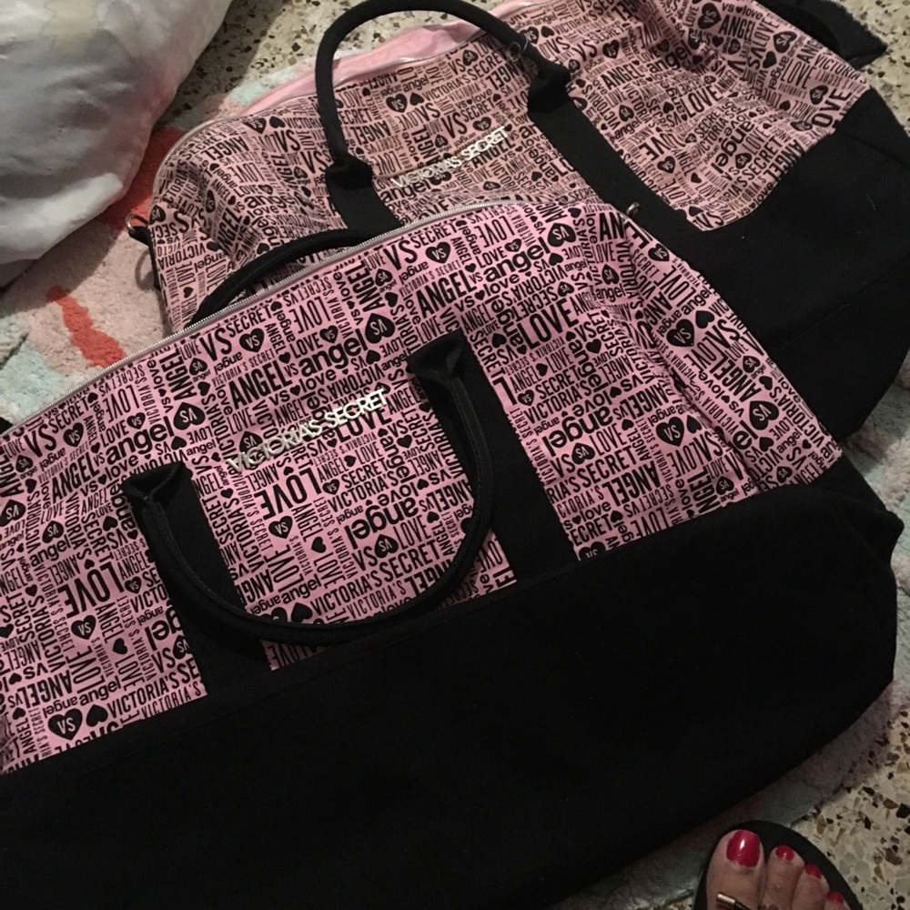 Victoria’s Secrets 2 weekender Bag